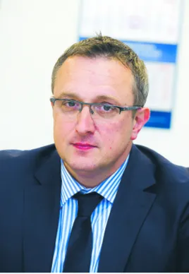 2253886-prof.jpg