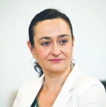 2253541-prof.jpg