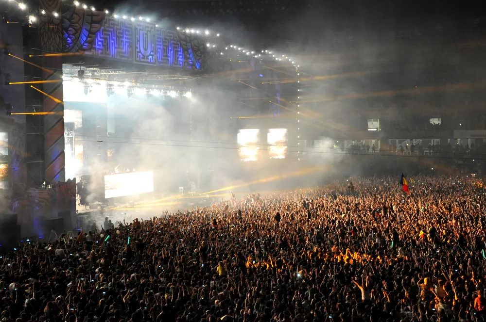 2287376-avicii.jpg