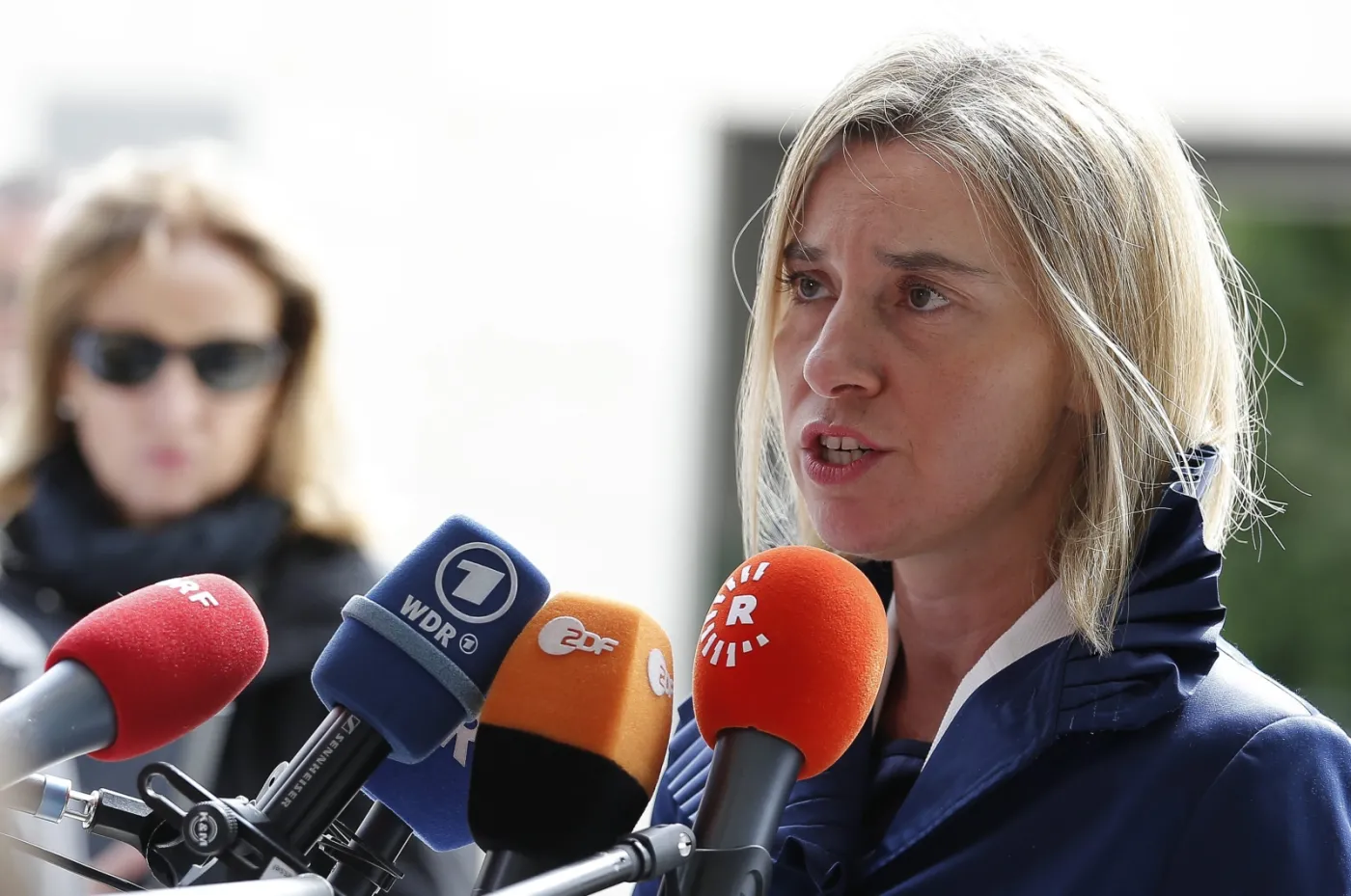 UE: Mogherini za obowiązkowym przyjmowaniem uchodźców