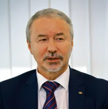 2327015-prof.jpg