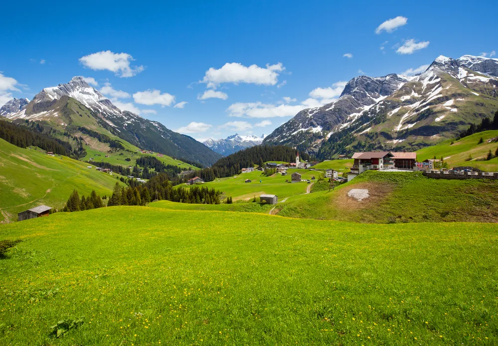 1746540-austria.jpg