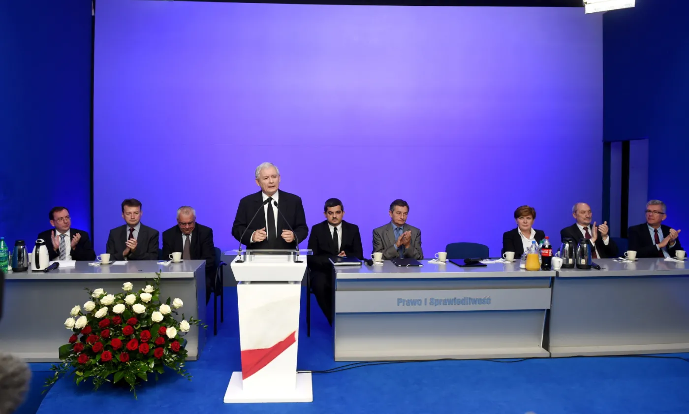Jarosław Kaczyński nie chce już wojny z Platformą