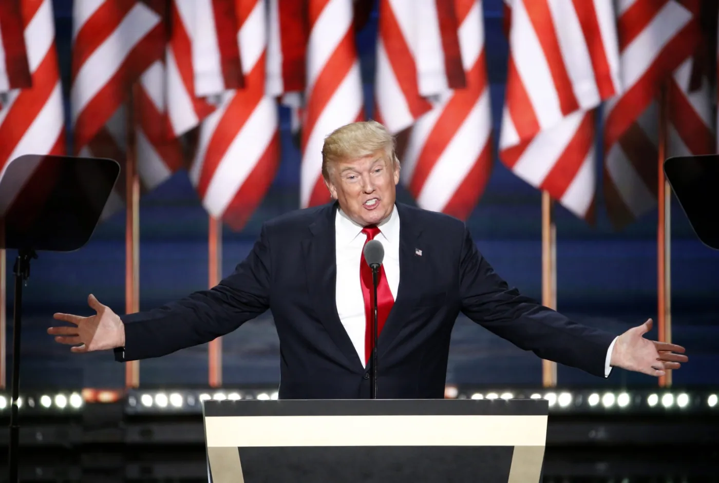 Republikanie wzywają kierownictwo partii, by nie finansowało kampanii Trumpa