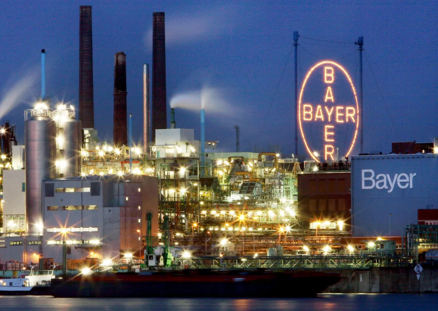 Niemcy: Oferta koncernu Bayer ws. przejęcia Monsanto została przyjęta