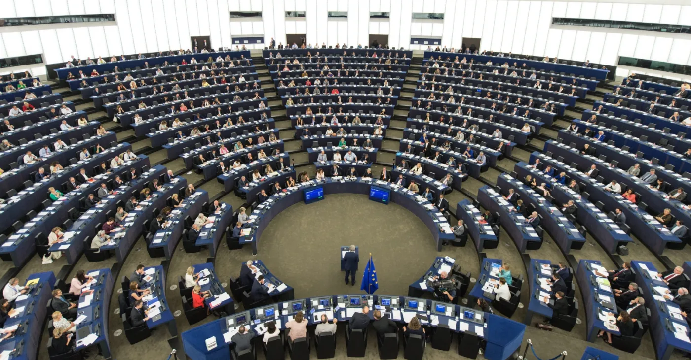 Cała Platforma Obywatelska głosowała za unijną rezolucją krytykującą Polskę