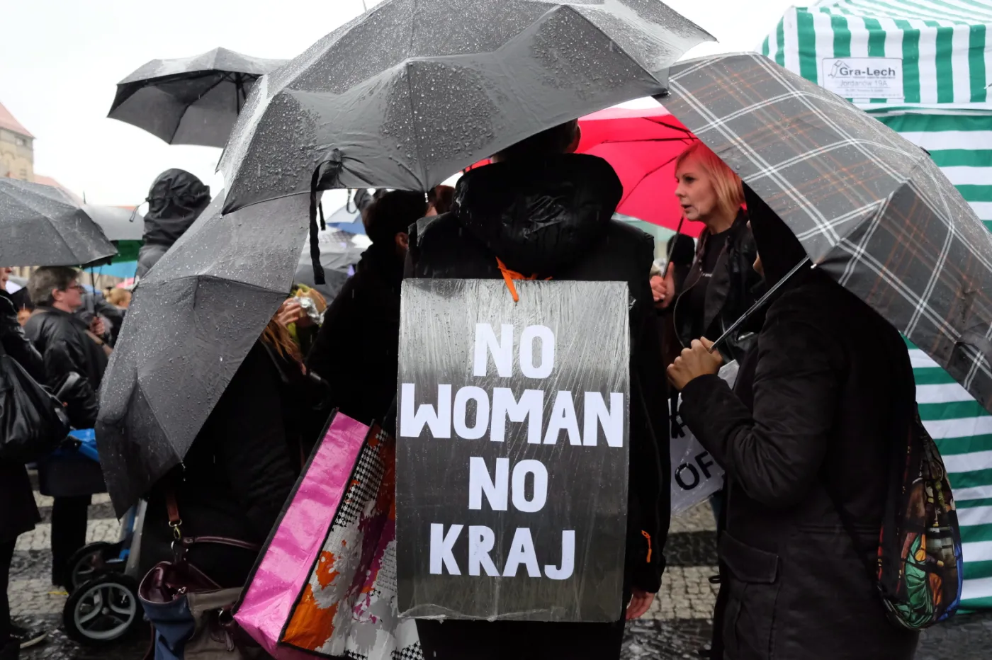 Aborcyjne szachy: Czy senatorowie PiS przeforsują swój projekt ustawy?