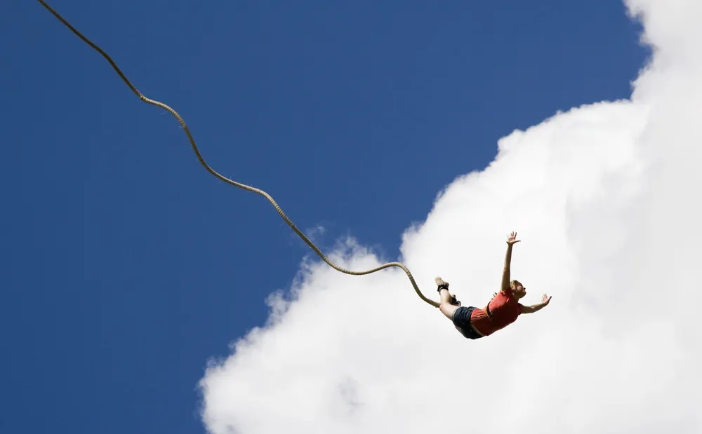 Na bungee skaczemy na własną odpowiedzialność