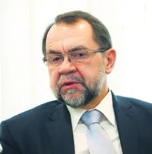 2440391-prof.jpg