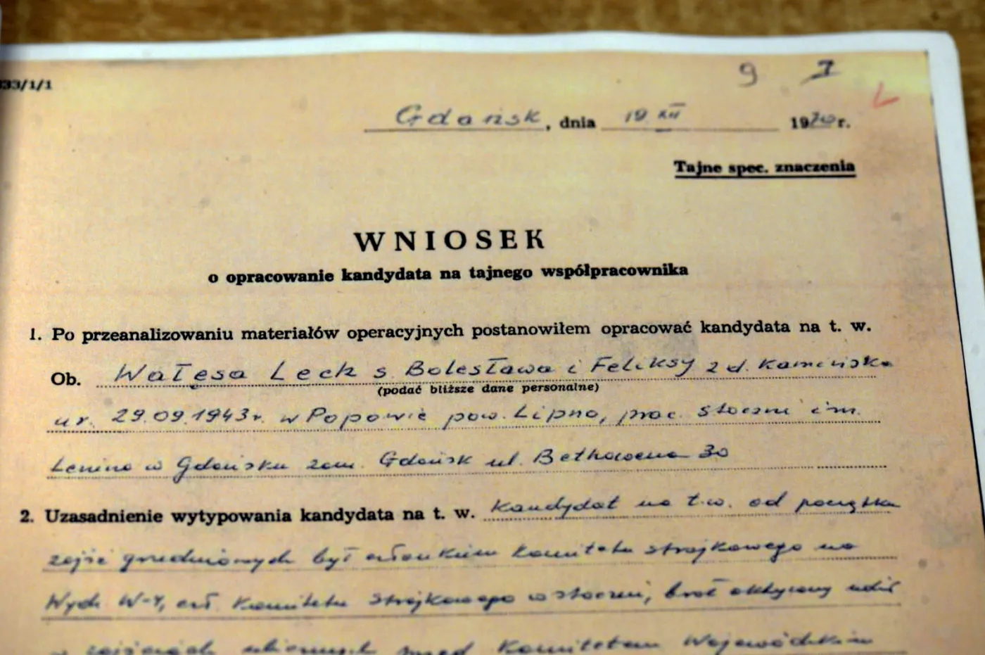 Prof. Żaryn nie wierzy w słowa Kiszczaka: "Kłamstwo mieli wpisane w codzienność"