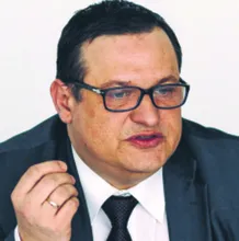 2484666-prof.jpg