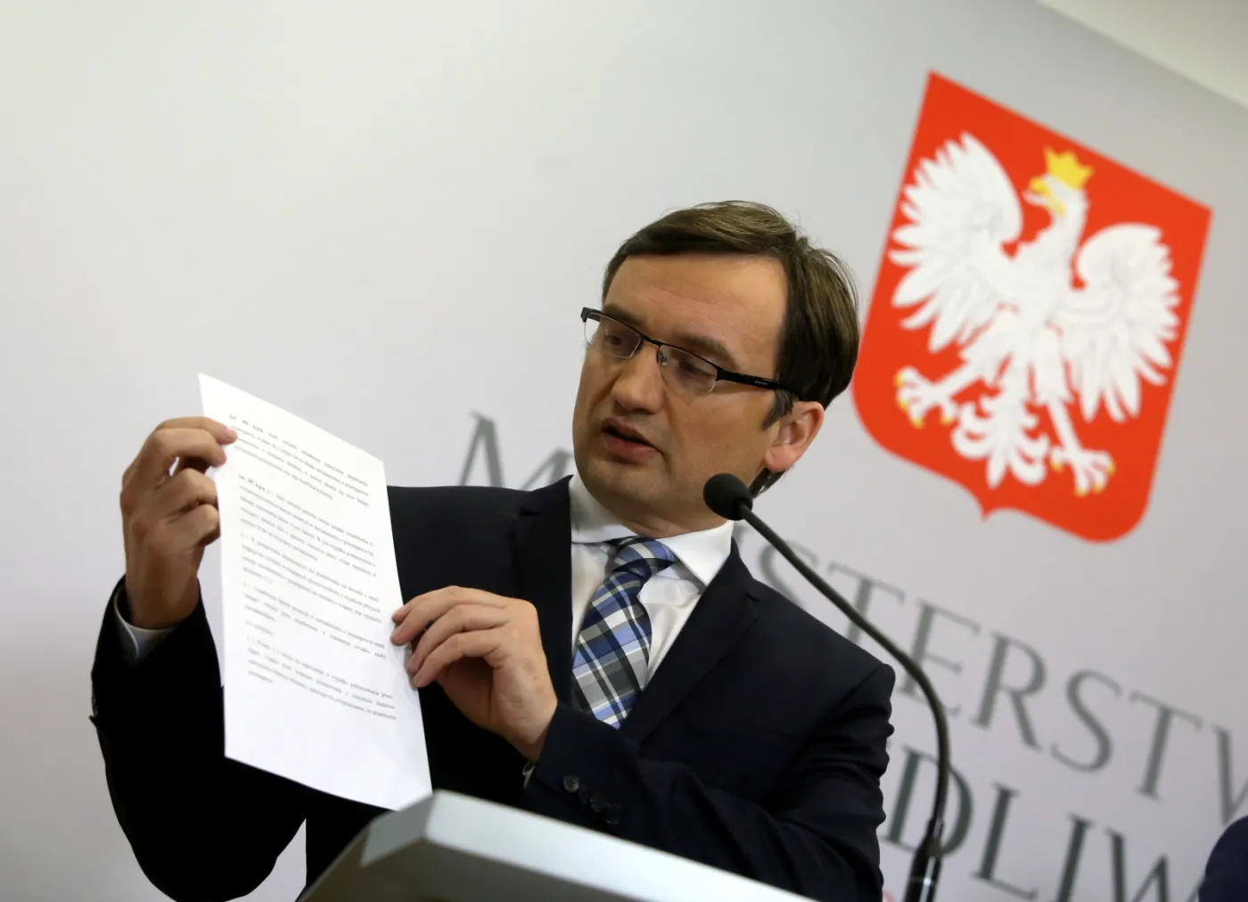 Kidawa-Błońska: Ziobro przedstawi na komisji informacje o postępowaniu ws. prezesa TK