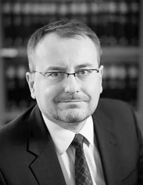 2931836-prof.jpg