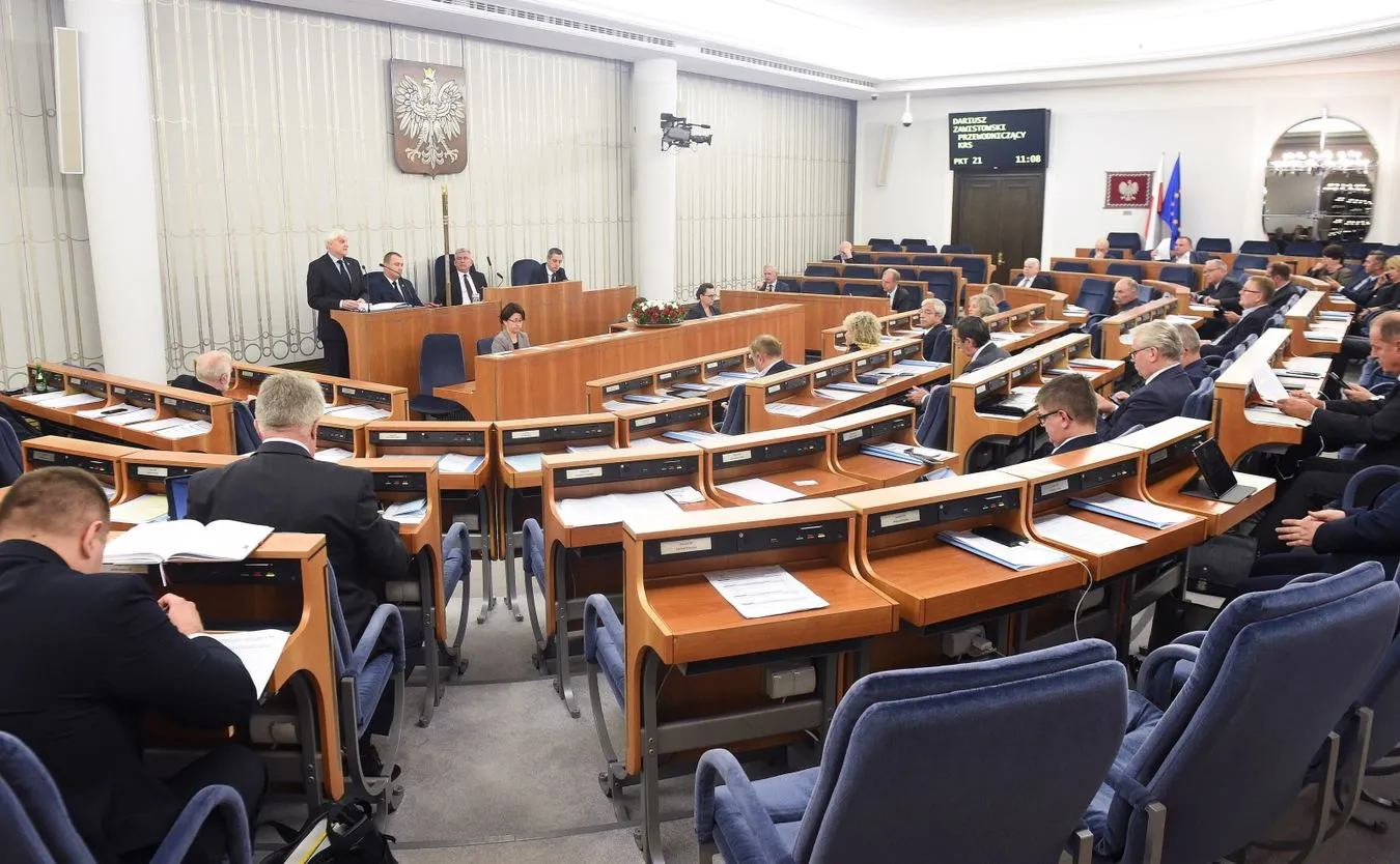 Głosowanie korepondencyjne. Kolejne poprawki w Senacie