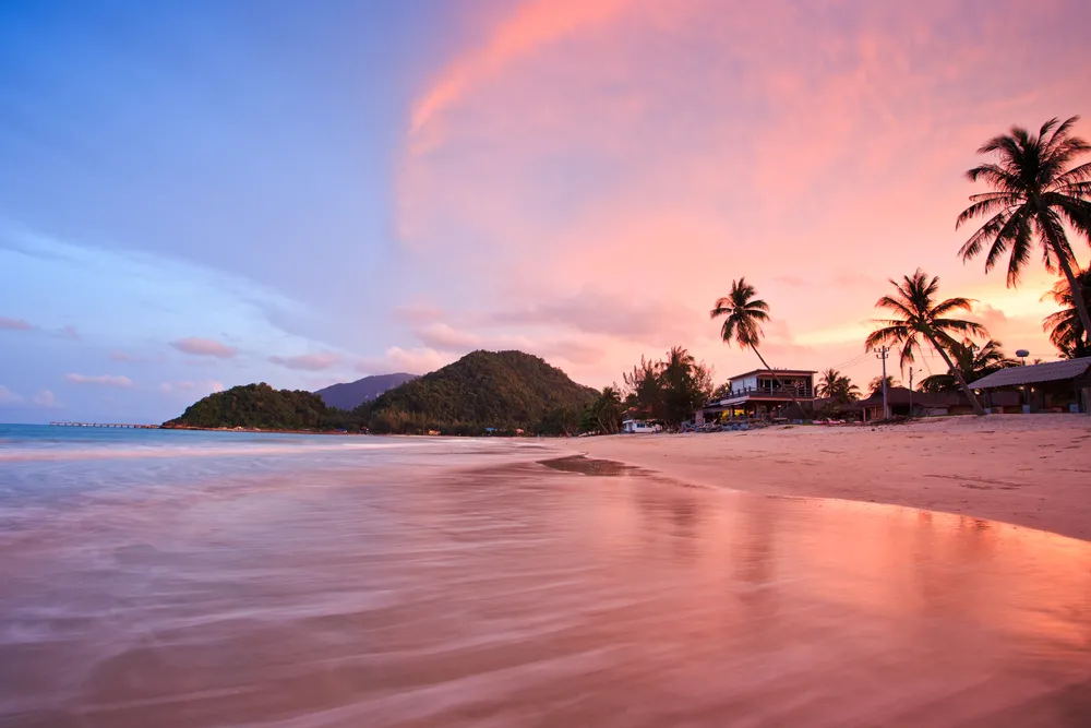 2761955-khanom.jpg