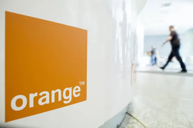 Skradziono dane setek tysięcy abonentów Orange. Złodzieje oferowali ich sprzedaż w internecie