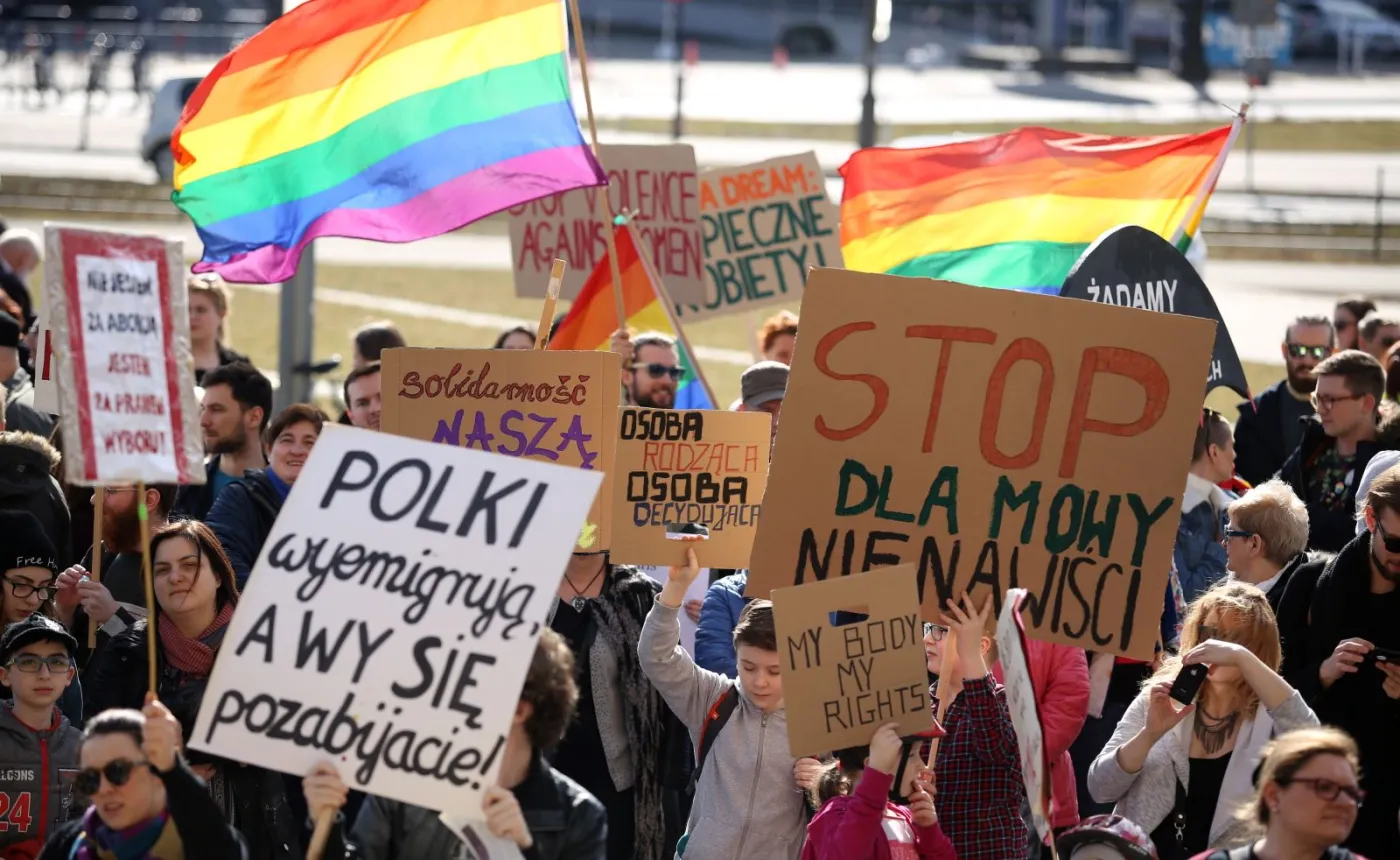 Manifa w Łodzi, Kielcach i Bydgoszczy. Protestowano przeciw przemocy władzy