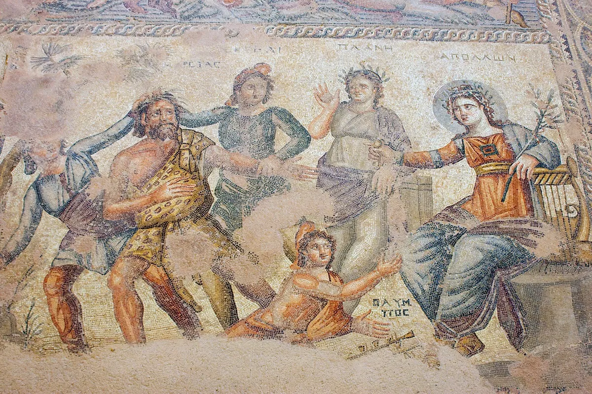 3352731-pafos.jpg