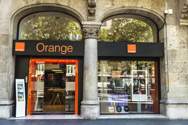 Orange Polska ma umowę z Ineą na dostarczenie internetu światłowodowego