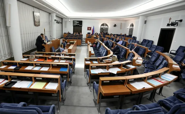 Senacka komisja za przyjęciem noweli o SN bez poprawek