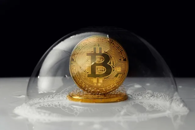 Czy bitcoin i inne kryptowaluty są bezpieczne? Tłumaczy rzecznik UKNF