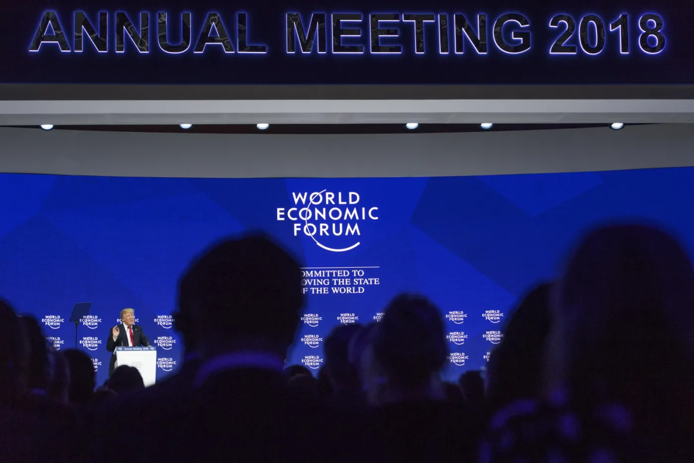 Niska frekwencja na szczycie w Davos