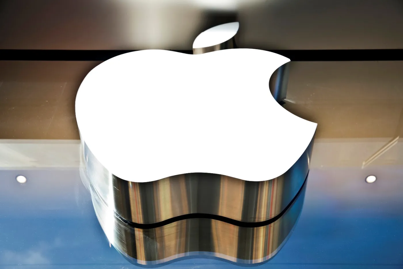 Rosyjski państwowy regulator Roskomnadzor kontroluje Apple