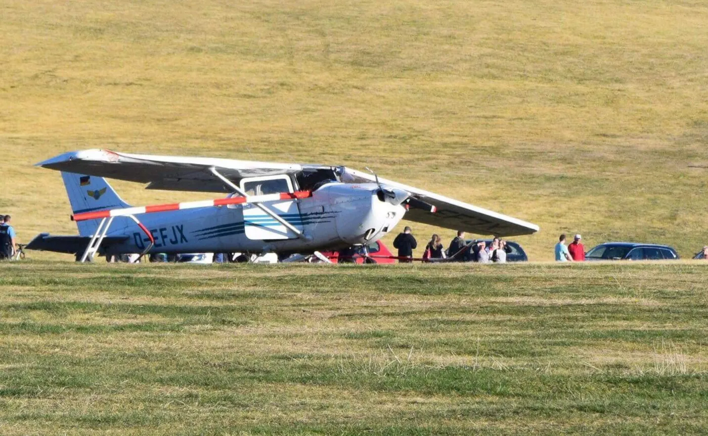 Niemcy: Trzy osoby nie żyją po nieudanym lądowaniu samolotu Cessna