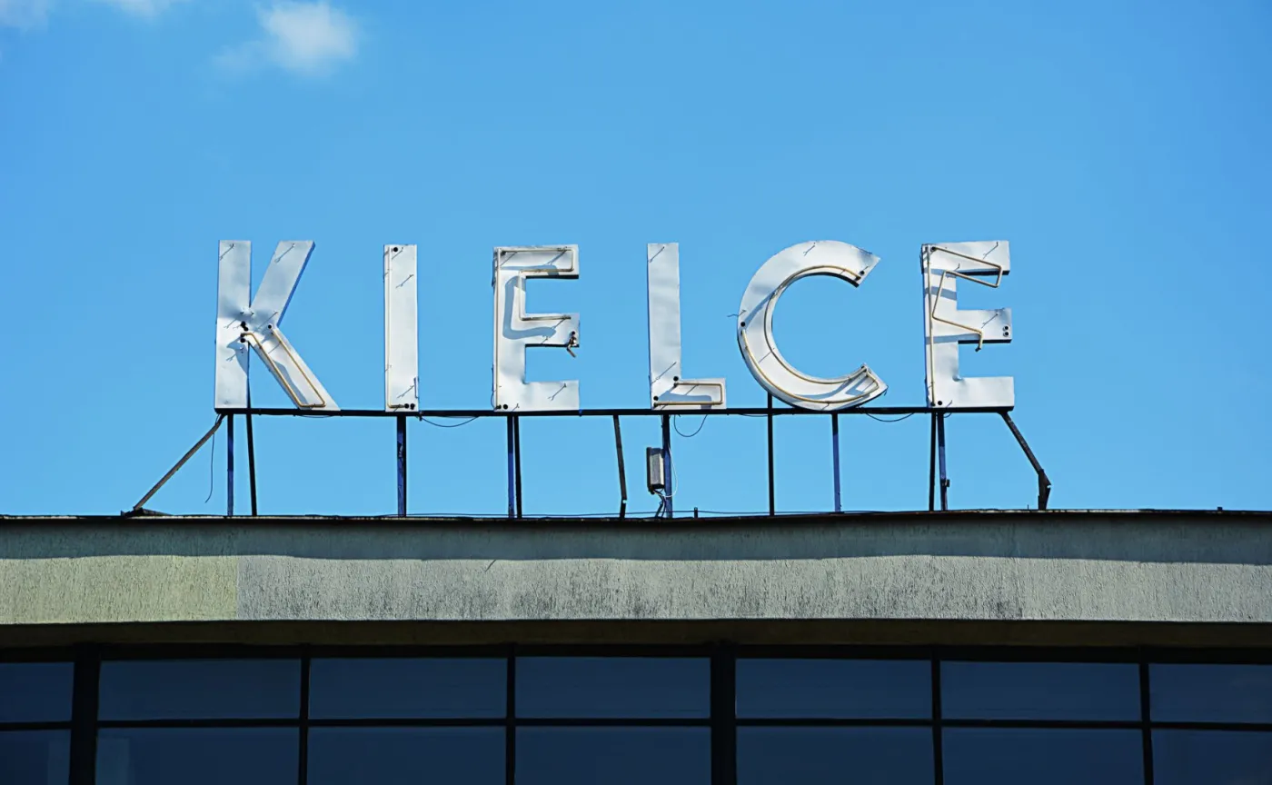 Kielce: Wenta z poparciem kontrkandydata z I tury wyborów Krzysztofa Adamczyka