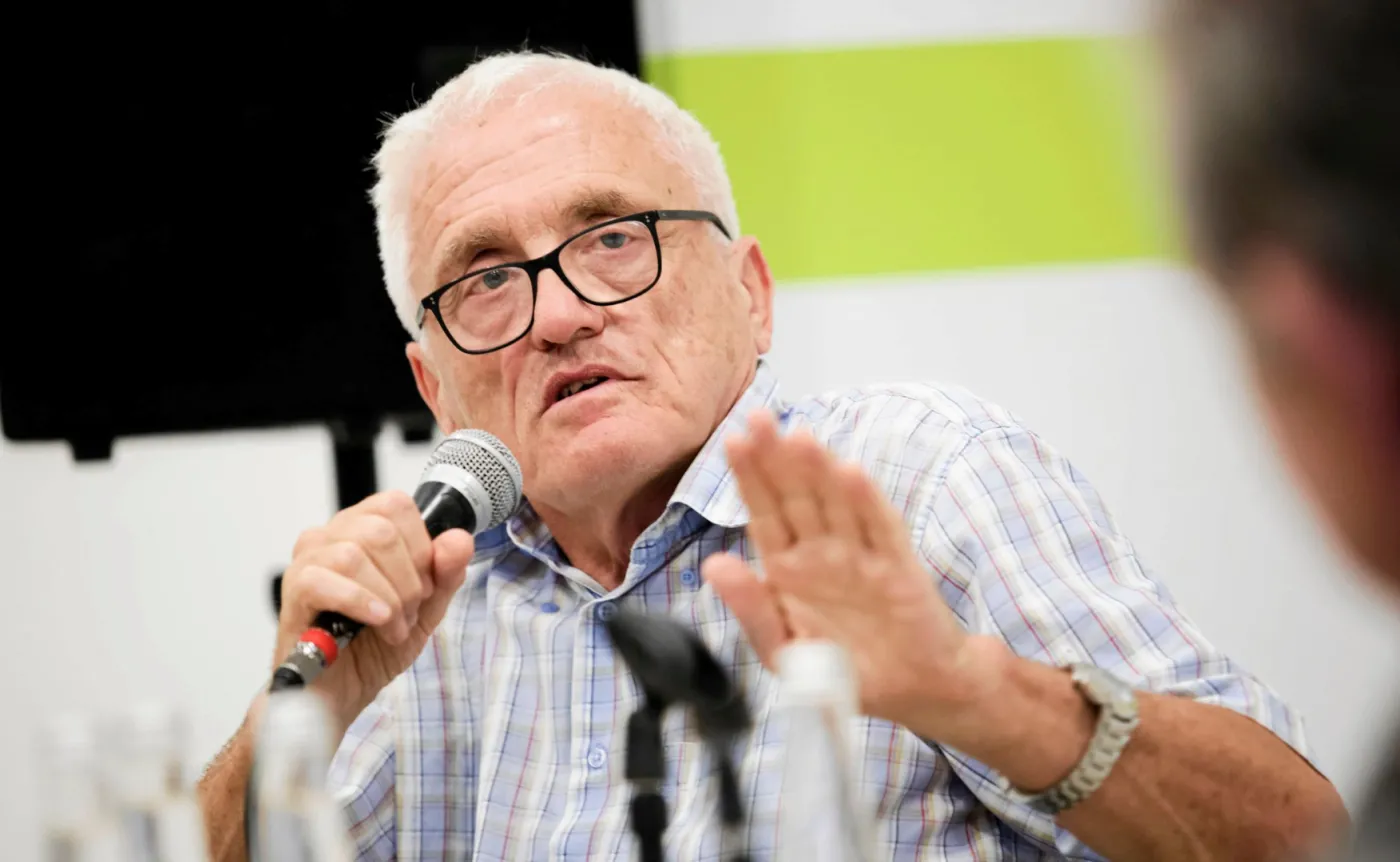 "Polacy podczas wojny zabili więcej Żydów niż Niemców". Prokuratura: Jan Tomasz Gross nie znieważył narodu polskiego