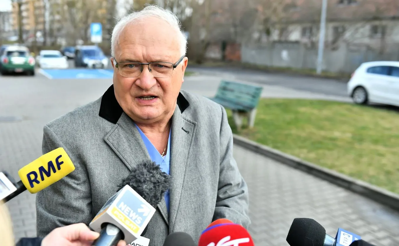 Prof. Simon: Nie wiemy, jak epidemia potoczy się w Polsce