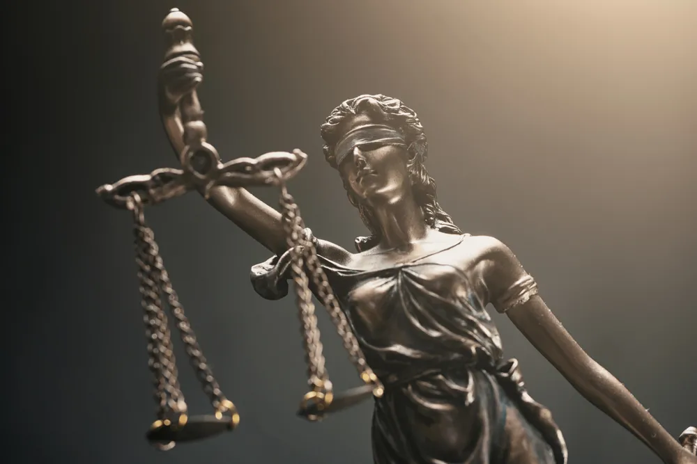 W sądzie zażalenia na areszt dla podejrzanych ws. reprywatyzacji Chmielnej 70