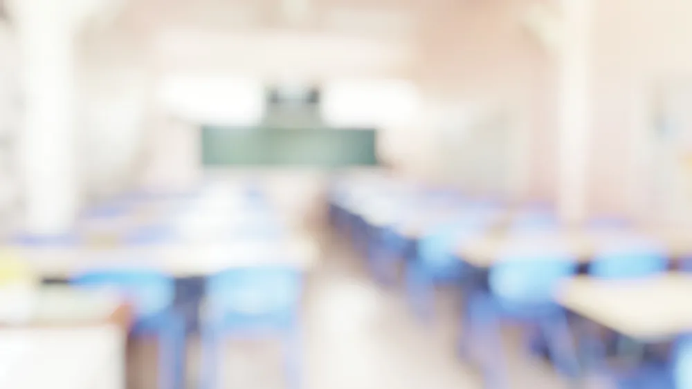 Podwyżki dla nauczycieli: Zamiast obiecanych 5 proc. dostaną 1,45 proc. Niektórzy dalej będą zarabiać poniżej minimalnego wynagrodzenia