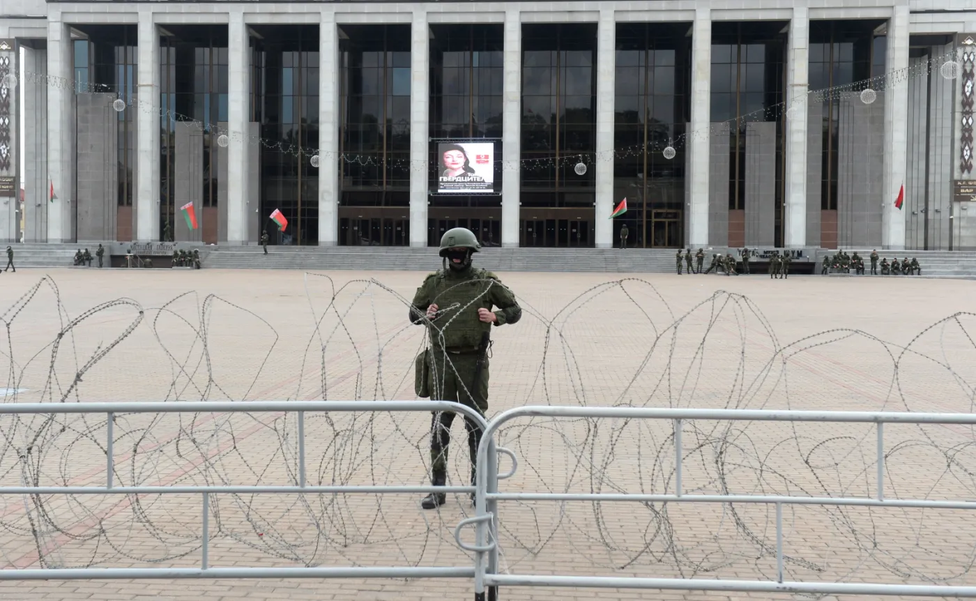 Białoruś: Ponad 900 spraw karnych wobec protestujących