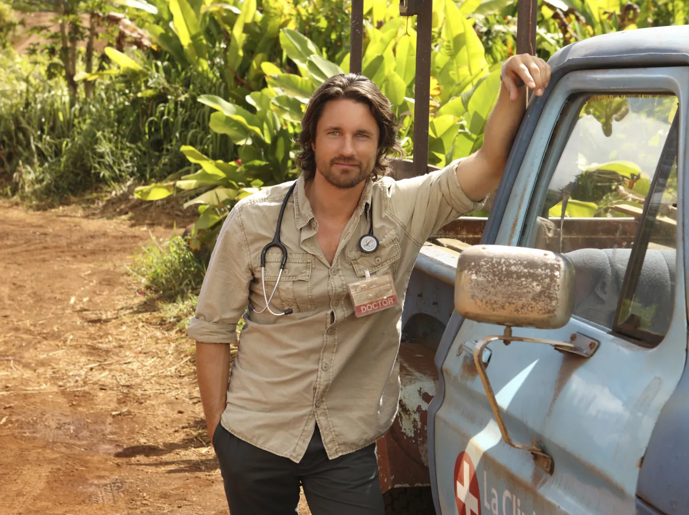 Martin Henderson w "Klinice w tropikach"