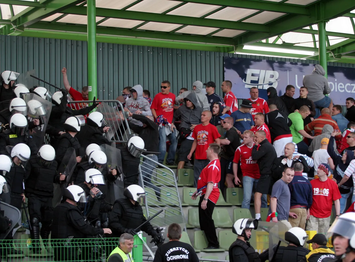 Politycy zajmą się chuliganami. Nie wejdą na żaden stadion