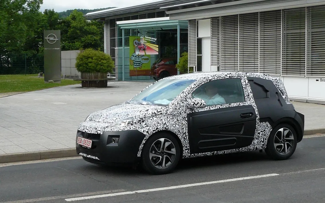   Opel adam 