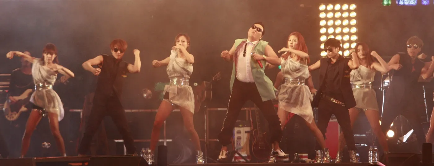 4133245-psy.jpg