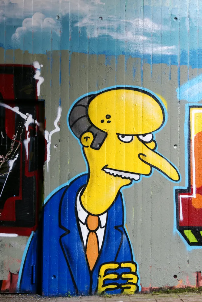 4246715-mr.jpg