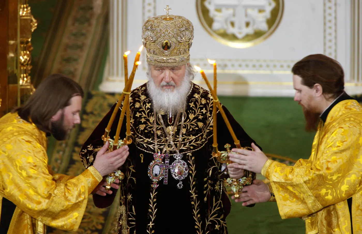 Patriarcha Cyryl podczas nabożeństwa