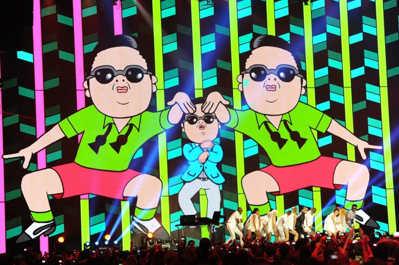 4447605-psy.jpg