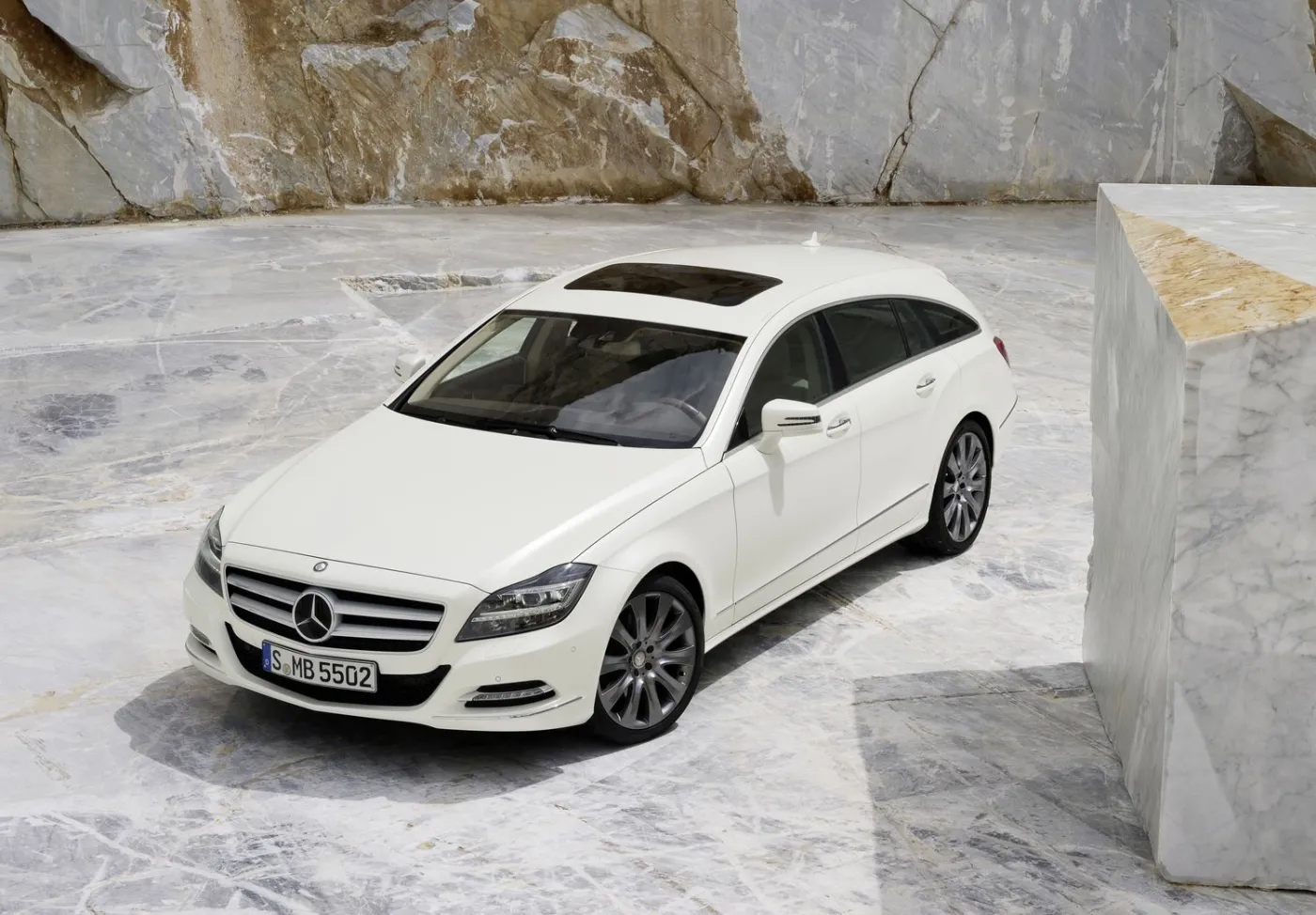 4479450-cls.jpg