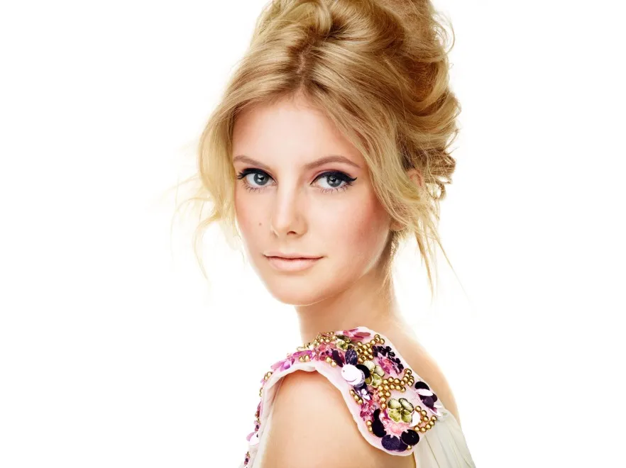  Makijaż Max Factor - look promienny