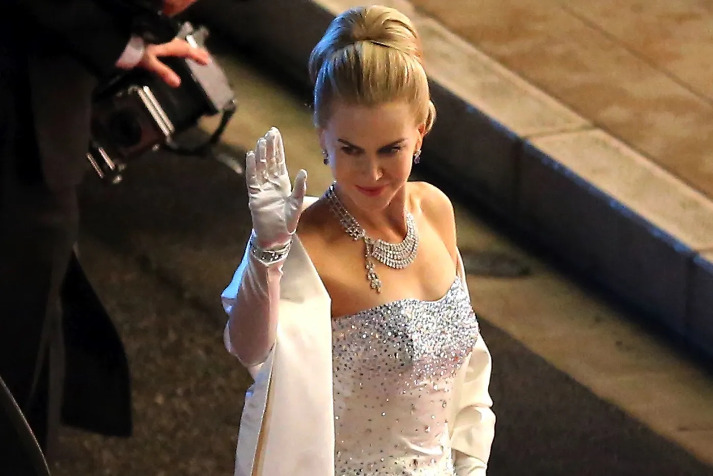 Nicole Kidman piękna jako Grace Kelly. ZDJĘCIA!