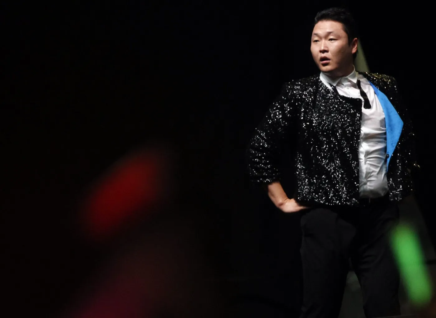 4349279-psy.jpg