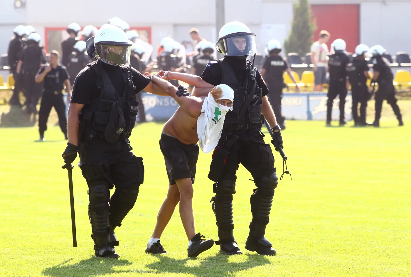 Awantura na stadionie w Łomiankach