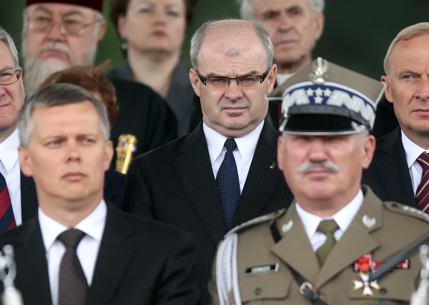 Dymisja Skrzypczaka budzi emocje. Kto broni generała? KOMENTARZE