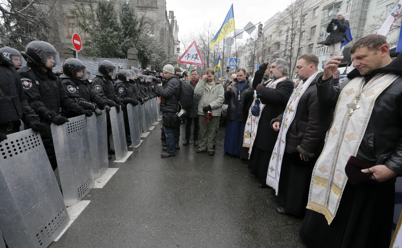 Ukraina milicja Majdan Chreszczatyk