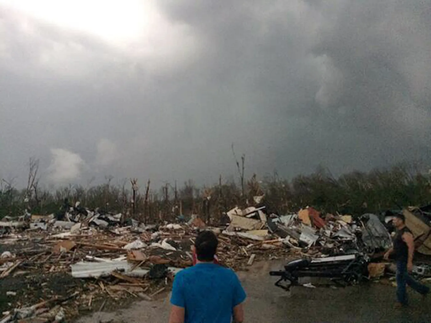 Po przejściu tornada w Arkansas
