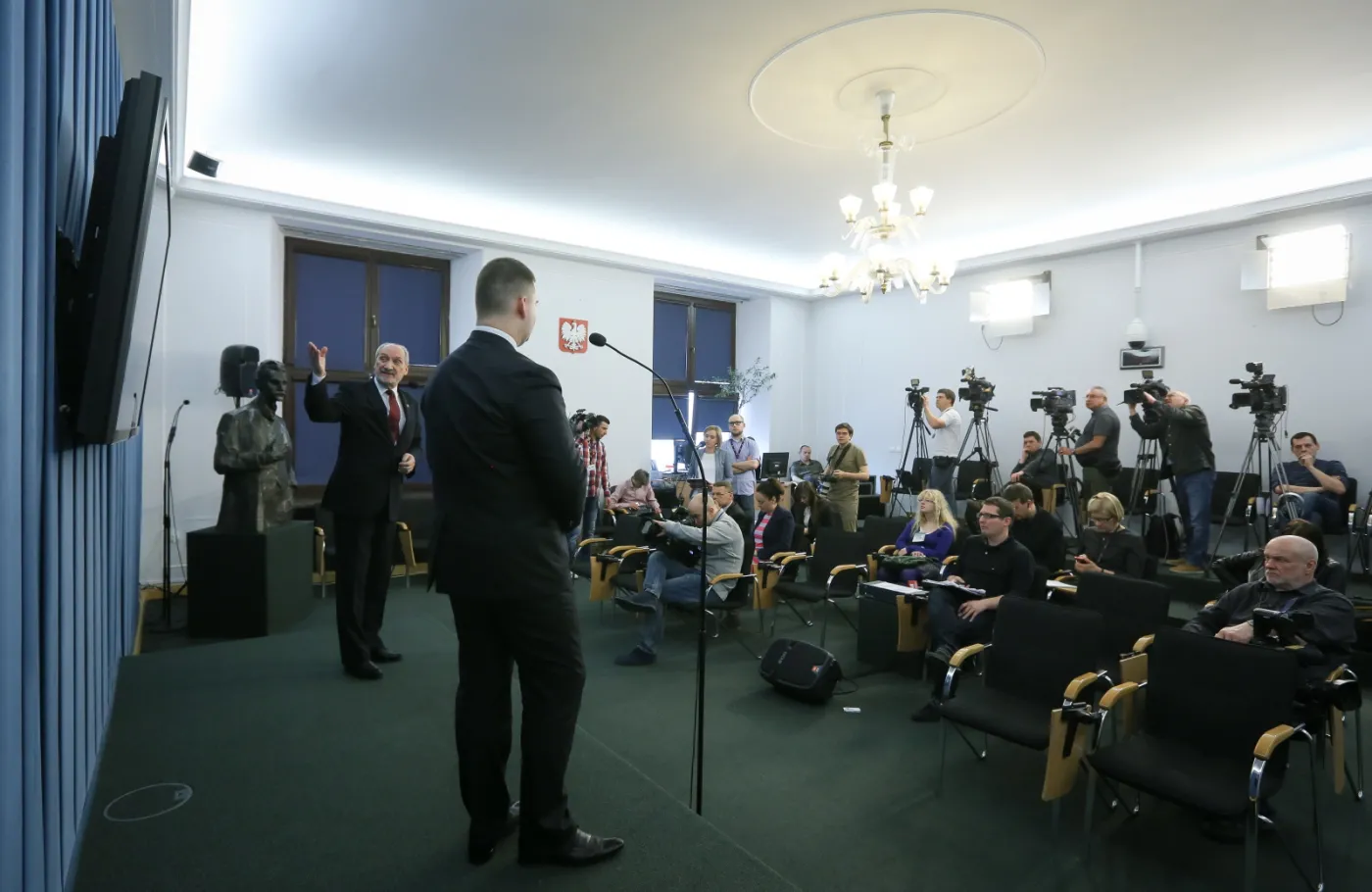 Macierewicz i Kaczyński przekroczyli uprawnienia? W Sejmie wraca sprawa WSI